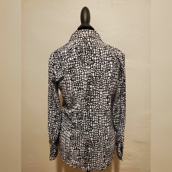 Chico's Button Blouse - Picture 3 of 7